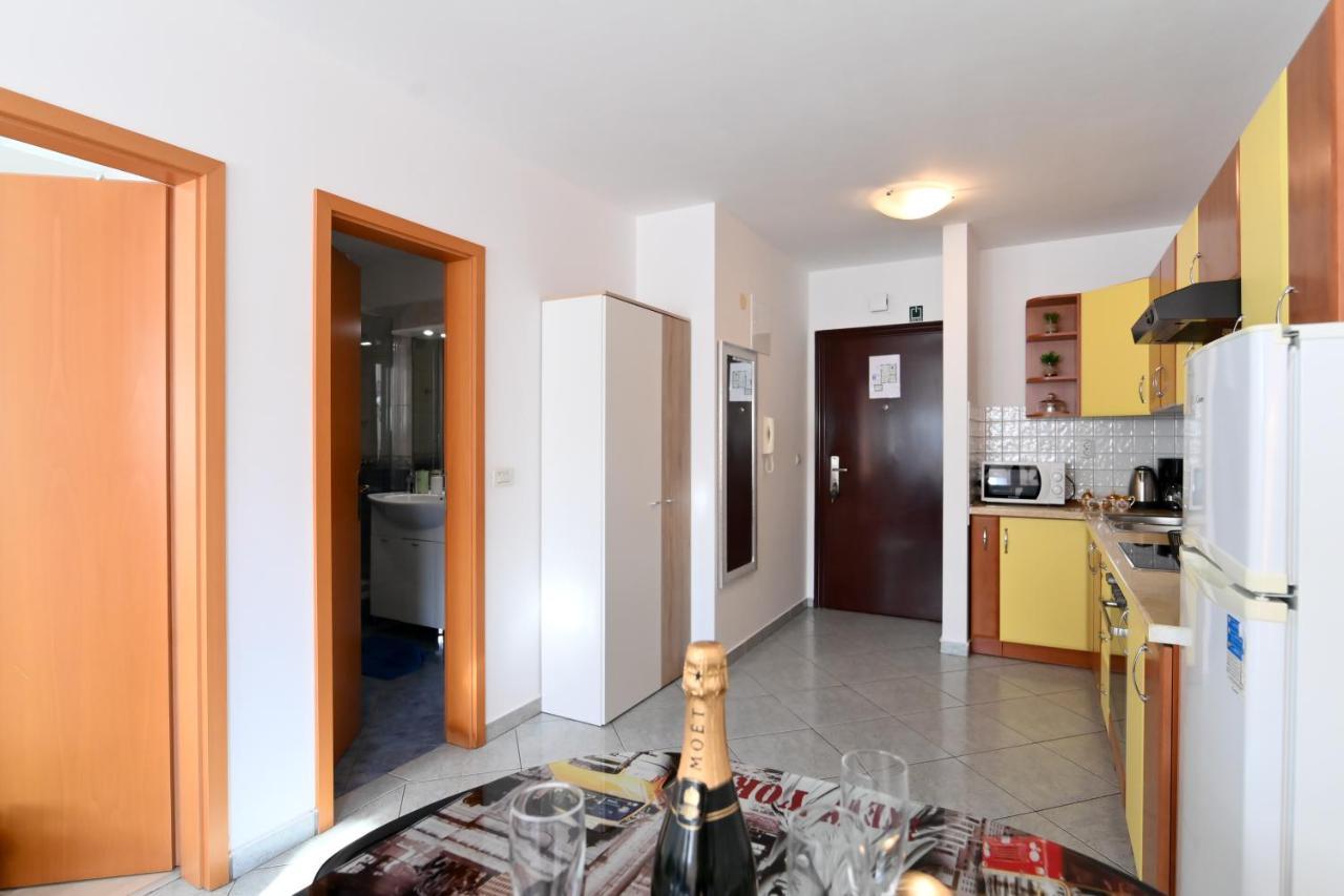 Rossy Apartment Rijeka Exterior foto