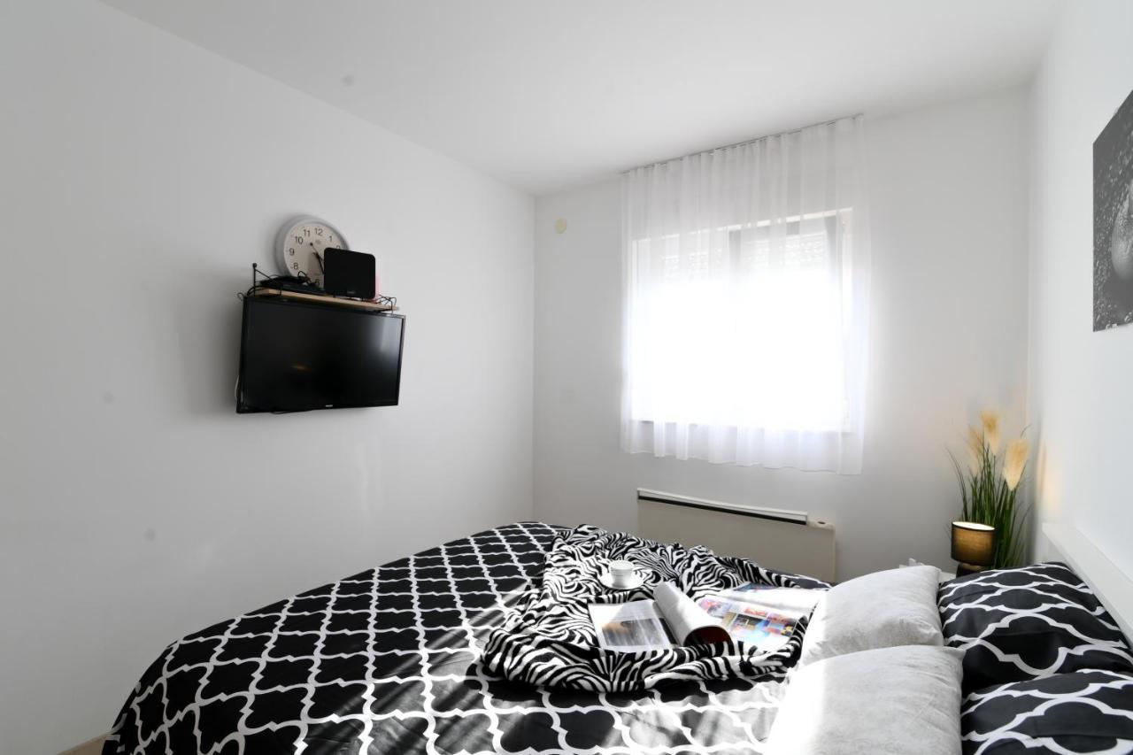 Rossy Apartment Rijeka Exterior foto